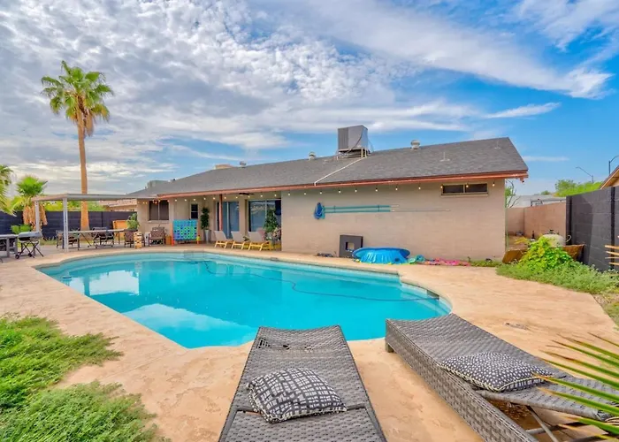 Getaway Pool Holiday home